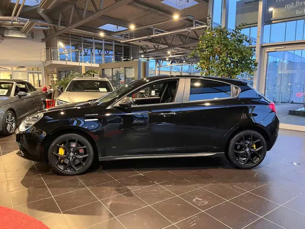 Alfa Romeo Giulietta Speciale Veloce KLIMA XENON NAVI ALU 09/2019-photo-3