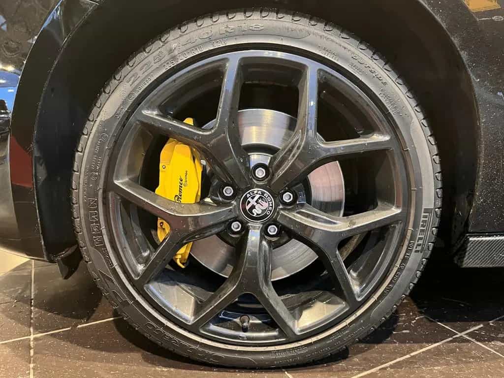 Alfa Romeo Giulietta Speciale Veloce KLIMA XENON NAVI ALU 09/2019-photo-31