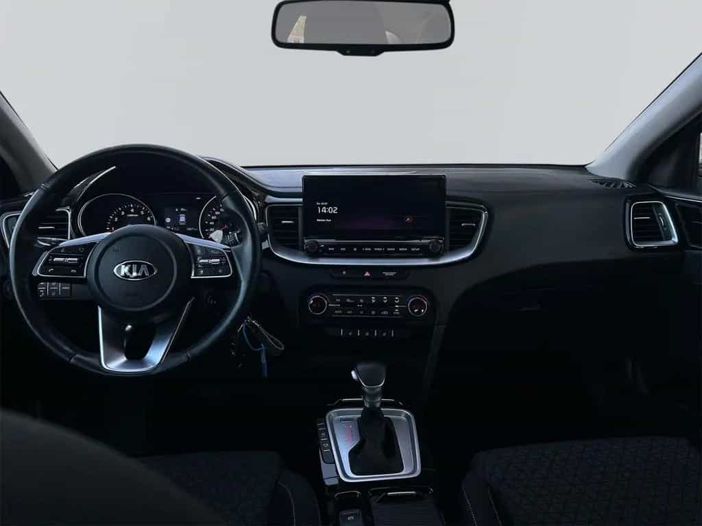 Kia Ceed_sw Sportswagon 1.5T Spirit DCT NAV SHZ LHZ 06/2021-photo-3
