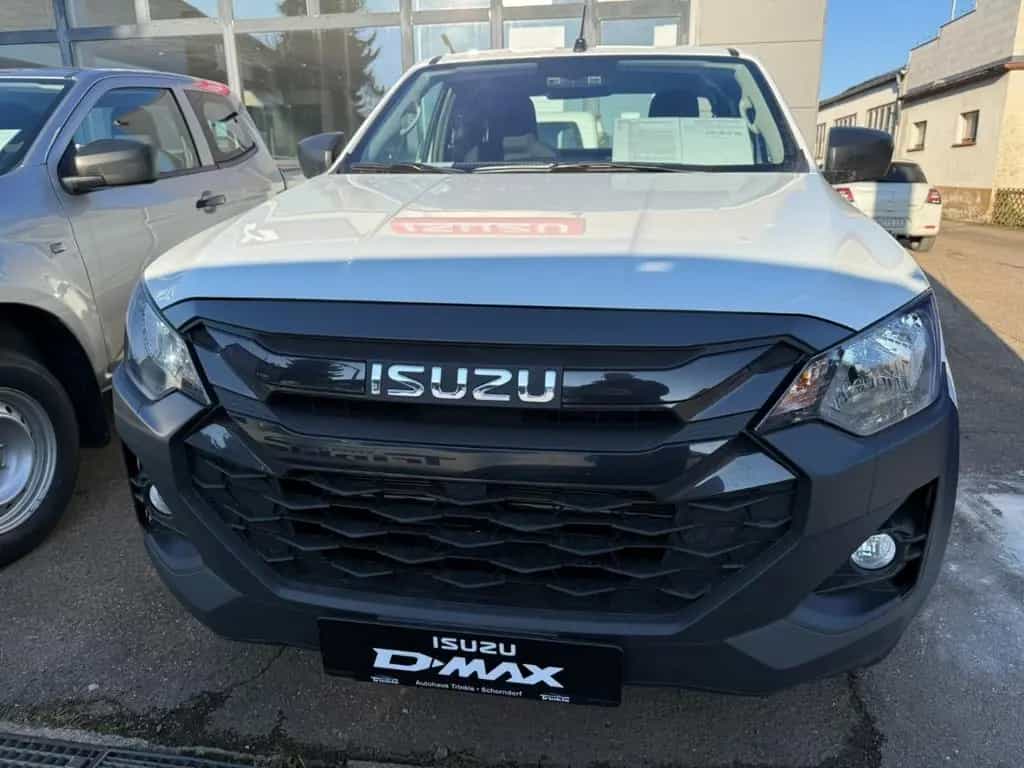 Isuzu D-Max Space Cab 4WD L Laderaumbeschichtung Apple null-photo-1