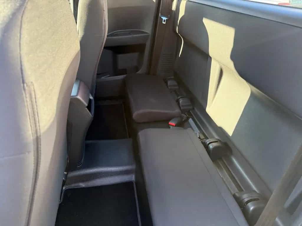 Isuzu D-Max Space Cab 4WD L Laderaumbeschichtung Apple null-photo-3