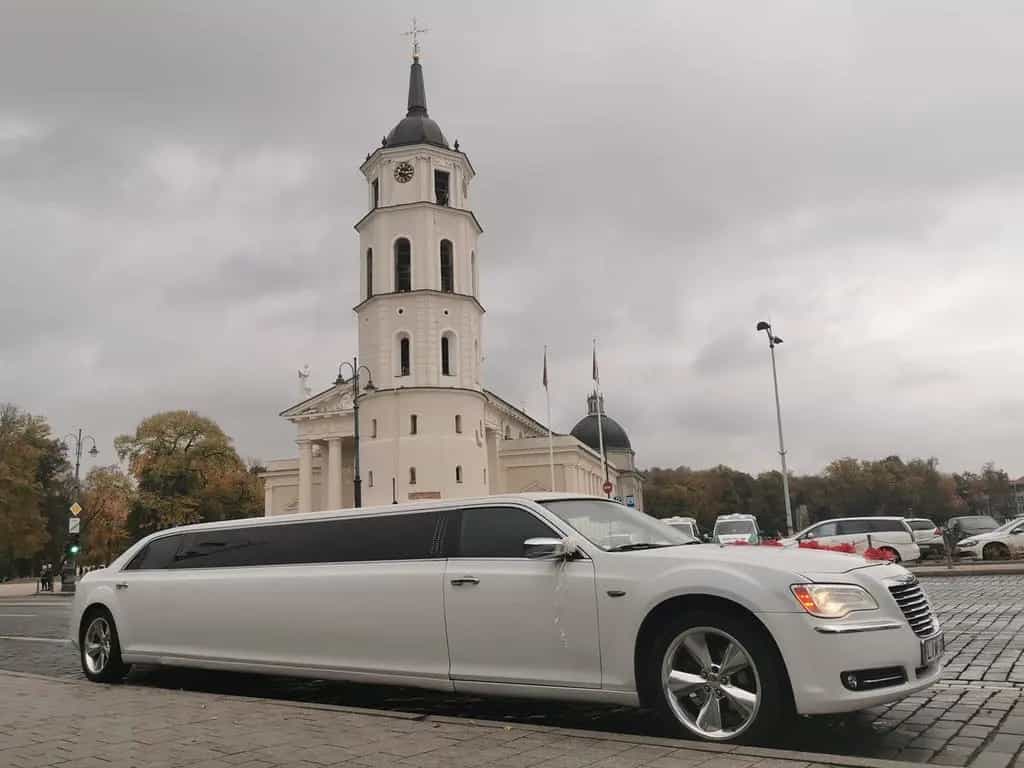 Chrysler 300C 3.6!! Stretchlimousine 18000!!! 11/2011-photo-0