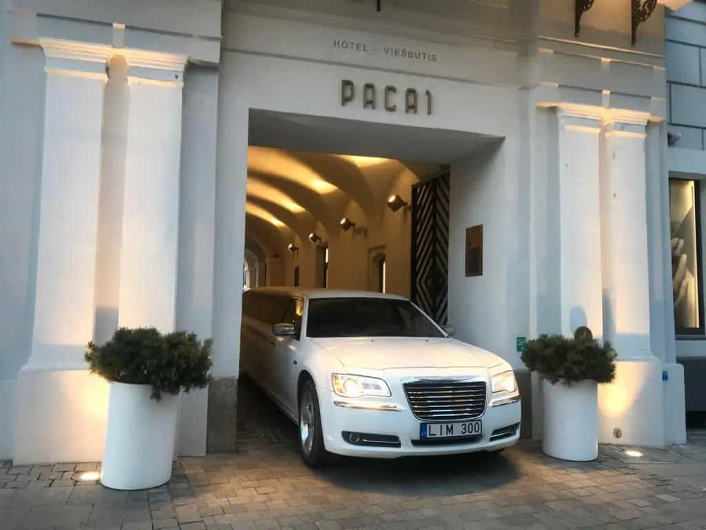 Chrysler 300C 3.6!! Stretchlimousine 18000!!! 11/2011-photo-4