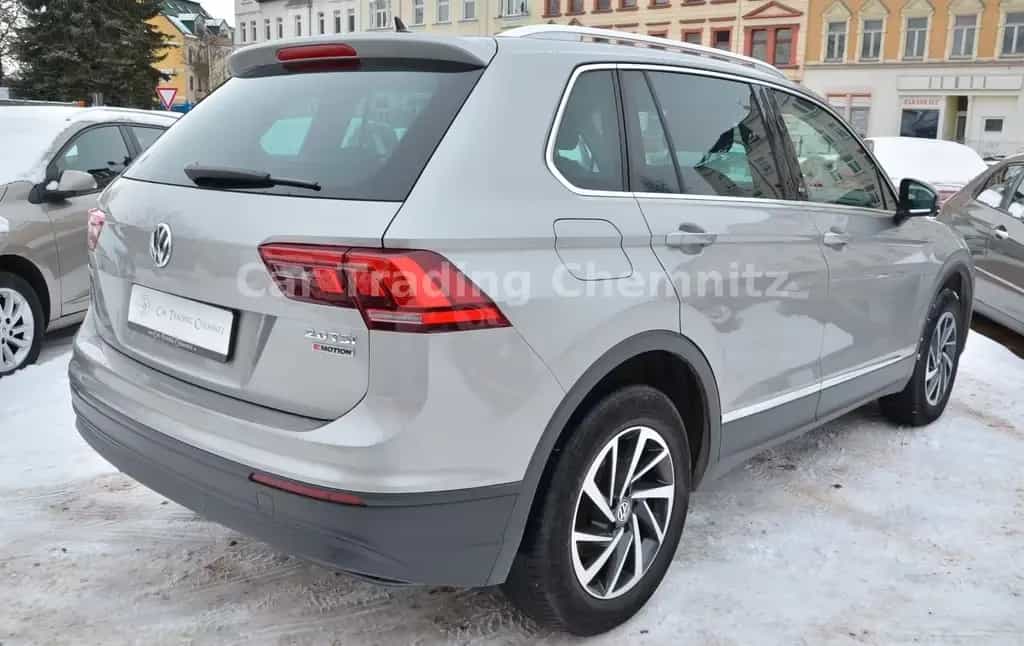 Volkswagen Tiguan 2.0 TSI BMT 4Motion Automatik LED Navi 05/2017-photo-4