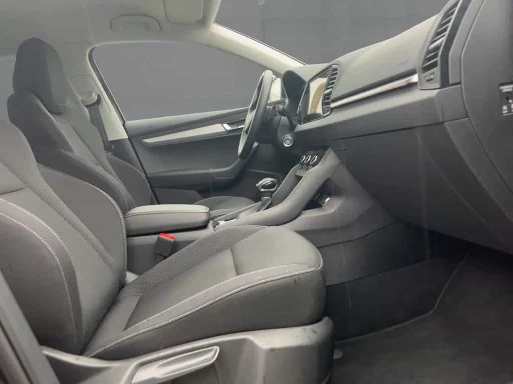 Skoda Karoq Selection 1.5 TSI DSG eKlappe NAVI RFK PDC 05/2024-photo-10