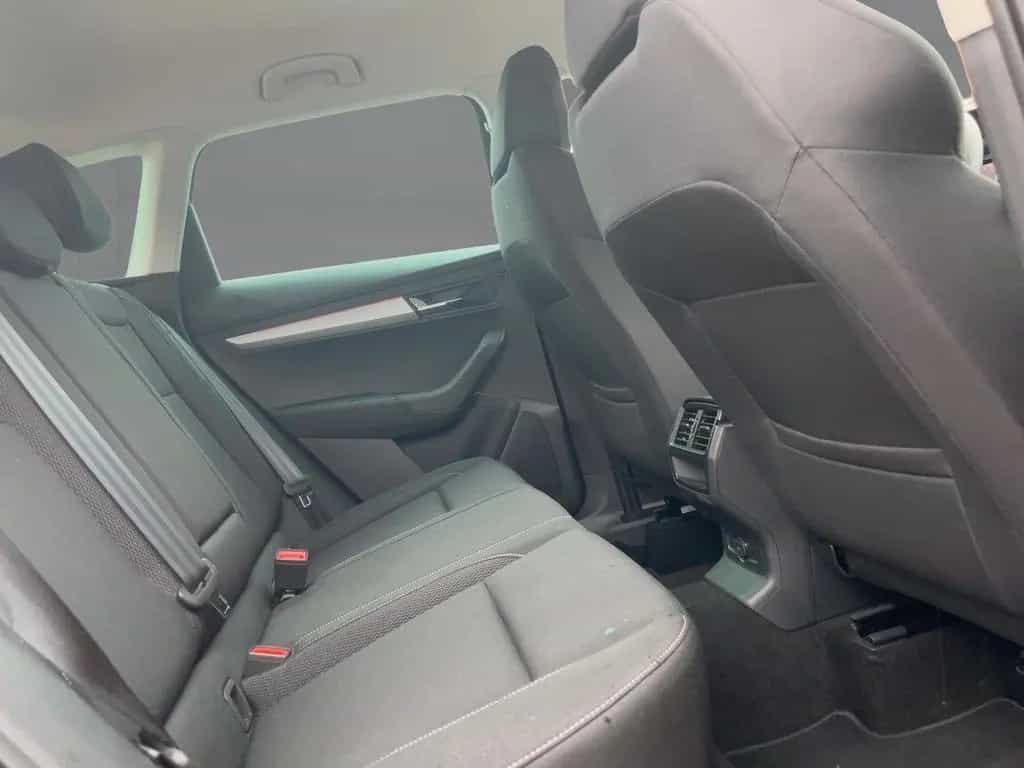 Skoda Karoq Selection 1.5 TSI DSG eKlappe NAVI RFK PDC 05/2024-photo-11