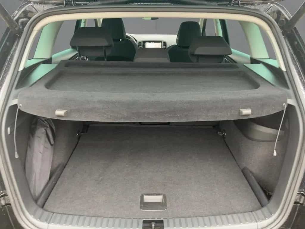Skoda Karoq Selection 1.5 TSI DSG eKlappe NAVI RFK PDC 05/2024-photo-12