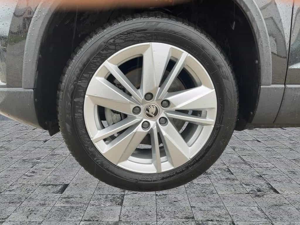 Skoda Karoq Selection 1.5 TSI DSG eKlappe NAVI RFK PDC 05/2024-photo-6
