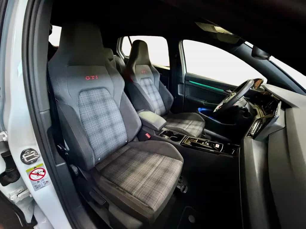 Volkswagen Golf VIII 2.0 TSI GTI Black Edition DSG Winte... 10/2022-photo-18