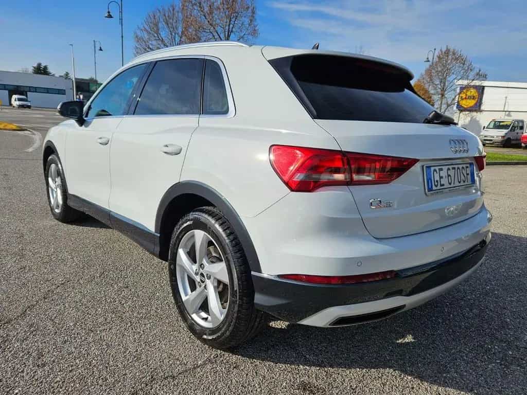Audi Q3 35 TDI S tronic Business Advanced 02/2021-photo-4