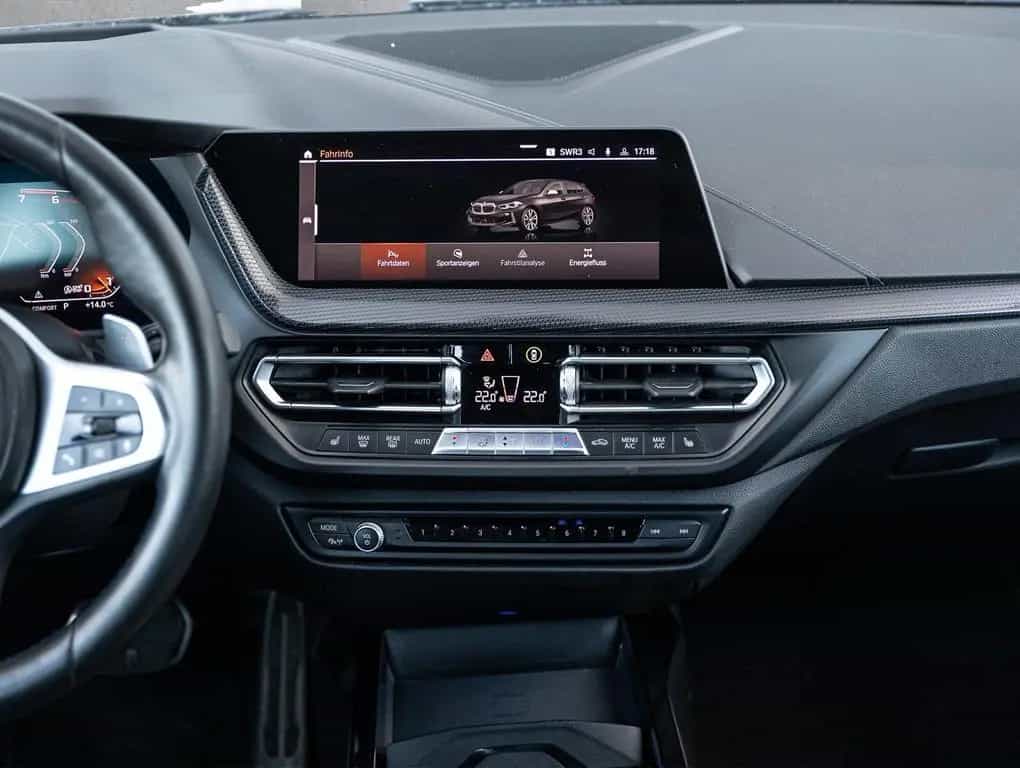 BMW M135 xDrive VC/DAB/SHADOW/CARPLAY/HEAD-UP/LED 04/2021-photo-15