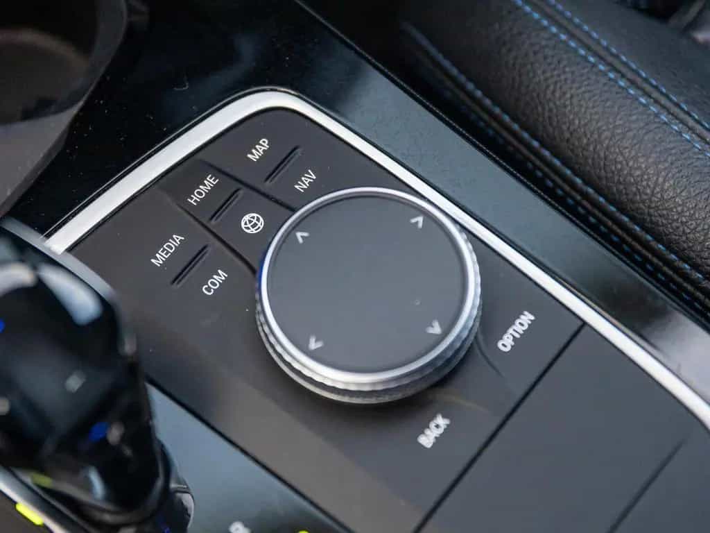 BMW M135 xDrive VC/DAB/SHADOW/CARPLAY/HEAD-UP/LED 04/2021-photo-37