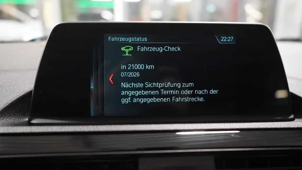 BMW 1 Series 118i F20 Sport Line Automatik - 17"/LED/Navi/AHK 12/2017-photo-20