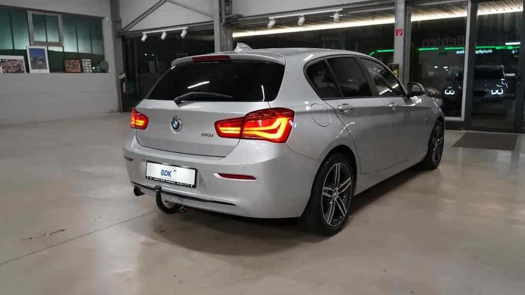 BMW 1 Series 118i F20 Sport Line Automatik - 17"/LED/Navi/AHK 12/2017-photo-4