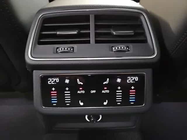 Audi A6 Avant sport MATRIX LED ACC KAMERA NAVI HEAD U 03/2019-photo-11