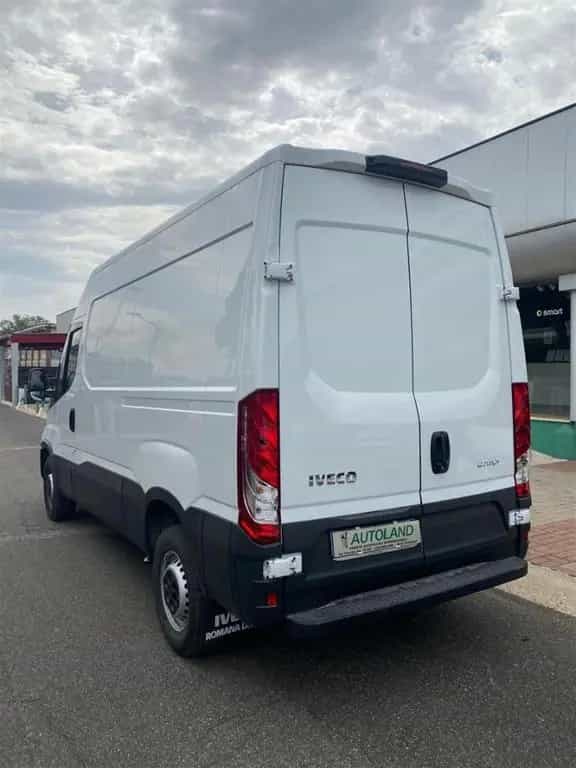 Iveco Daily Daily 35S12V 2.3 HPT PM-SL-TA Furgone 07/2021-photo-3