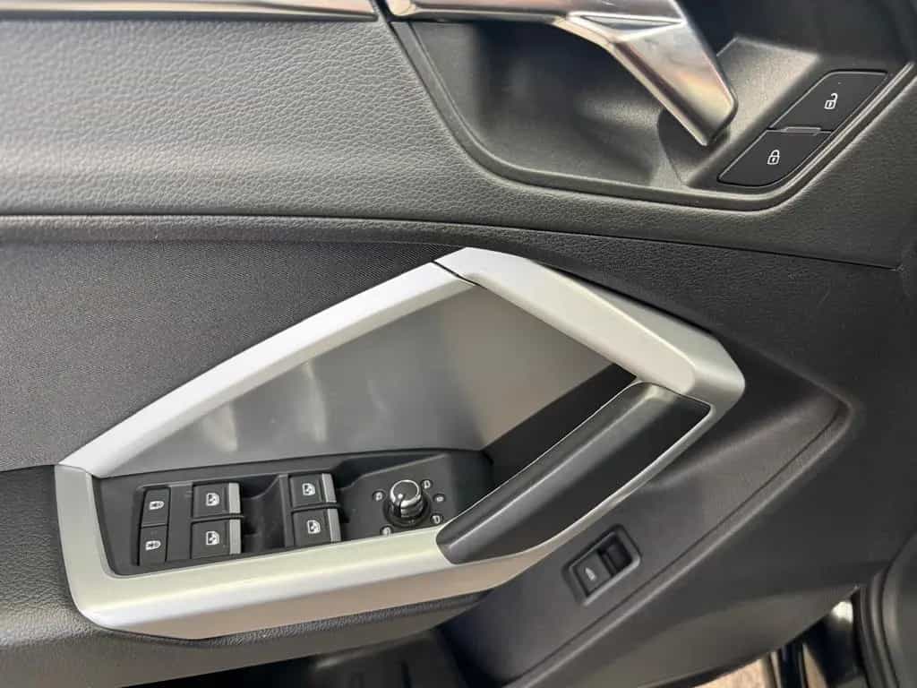 Audi Q3 35 TDI DSG advanced LED Navi AHK Virtual DSP 10/2019-photo-12