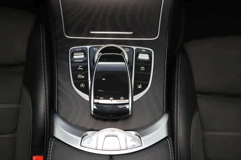 Mercedes-Benz C 220 d Cabrio AMG Line 04/2021-photo-25