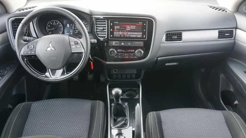 Mitsubishi Outlander 2.0 2WD Kamera Tempomat Sitzheizung 05/2018-photo-14