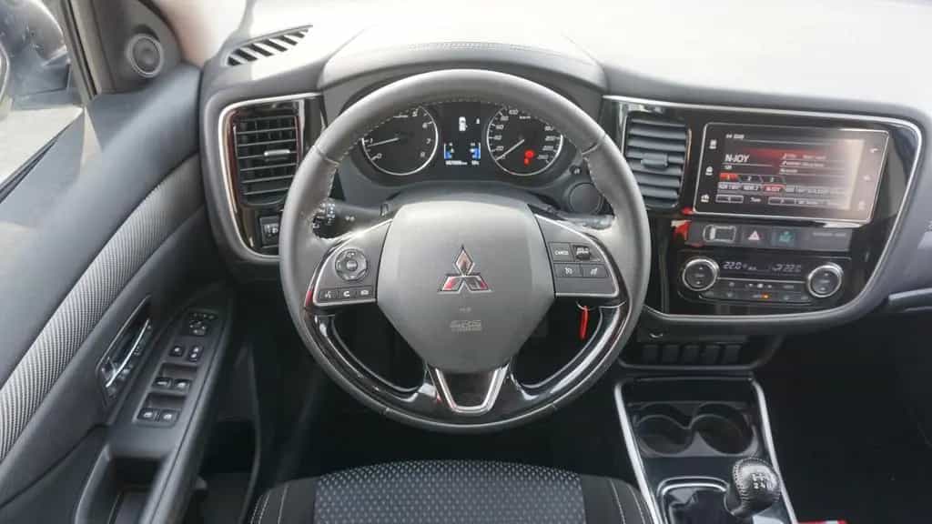 Mitsubishi Outlander 2.0 2WD Kamera Tempomat Sitzheizung 05/2018-photo-15