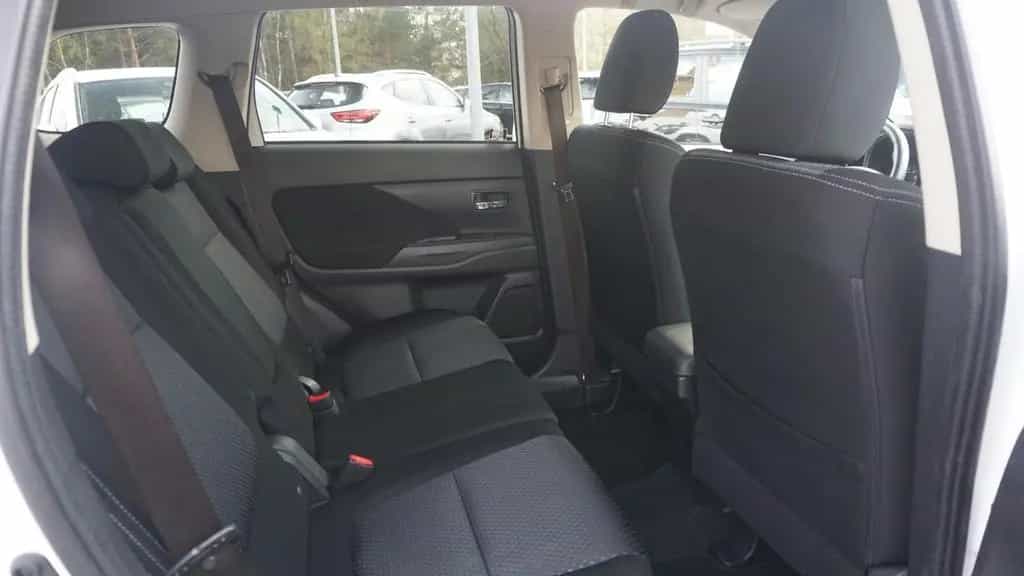 Mitsubishi Outlander 2.0 2WD Kamera Tempomat Sitzheizung 05/2018-photo-30