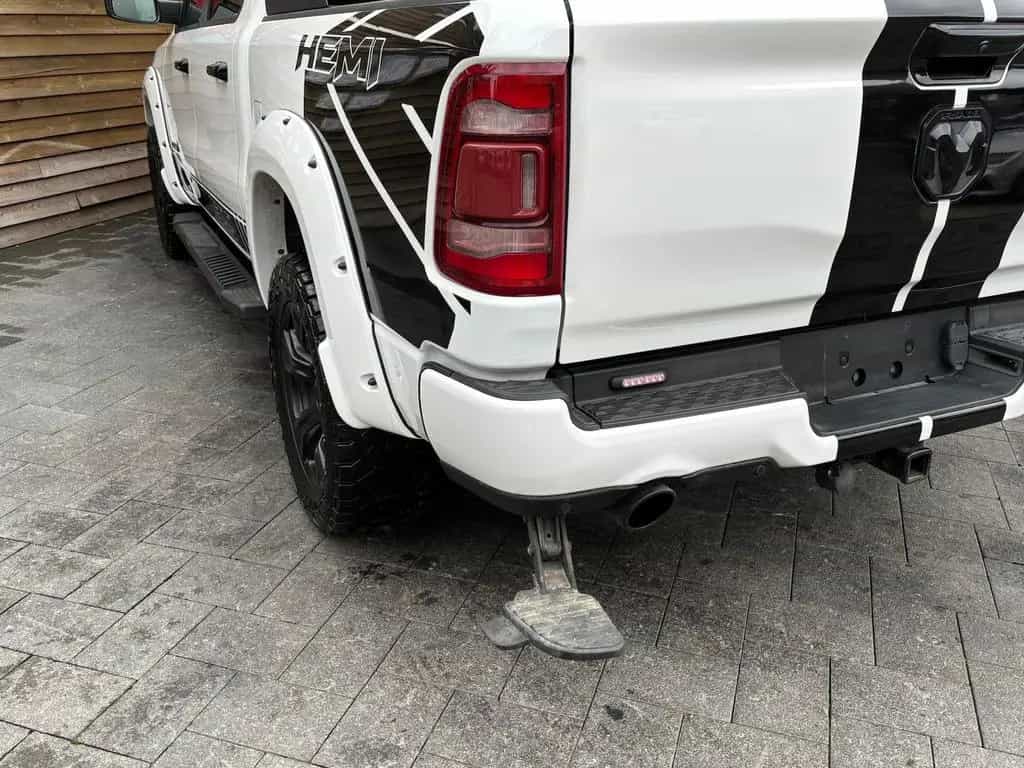 Dodge RAM 1500 Laramie 5,7L 4x4 AHK 12´´ Navi Bügel 03/2021-photo-13