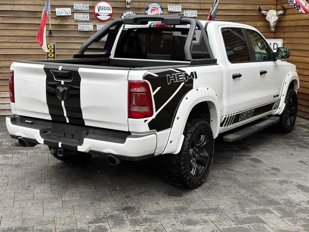 Dodge RAM 1500 Laramie 5,7L 4x4 AHK 12´´ Navi Bügel 03/2021-photo-14