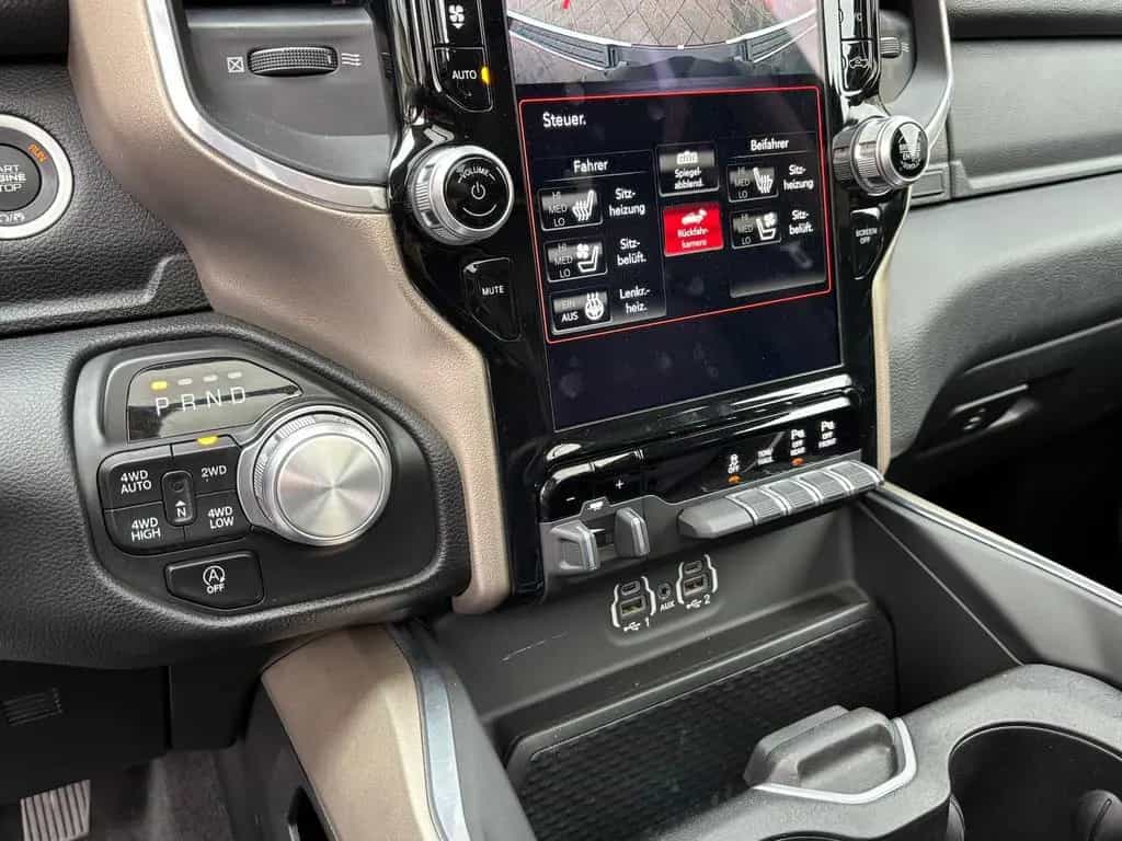 Dodge RAM 1500 Laramie 5,7L 4x4 AHK 12´´ Navi Bügel 03/2021-photo-24