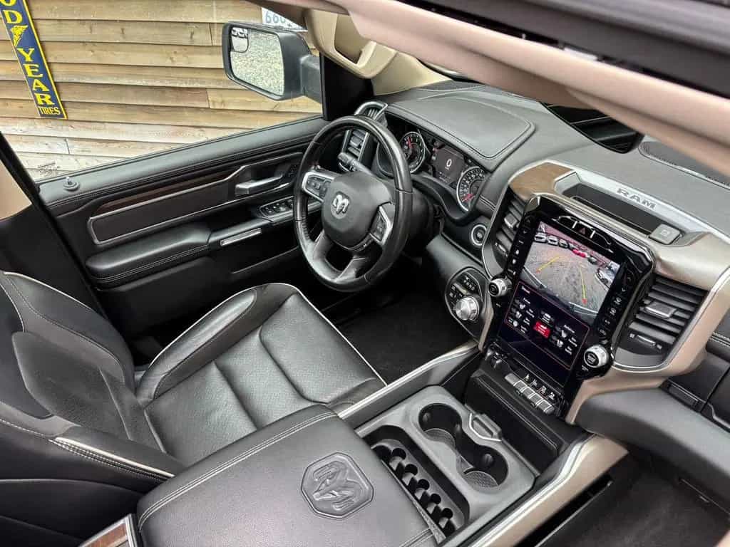 Dodge RAM 1500 Laramie 5,7L 4x4 AHK 12´´ Navi Bügel 03/2021-photo-29