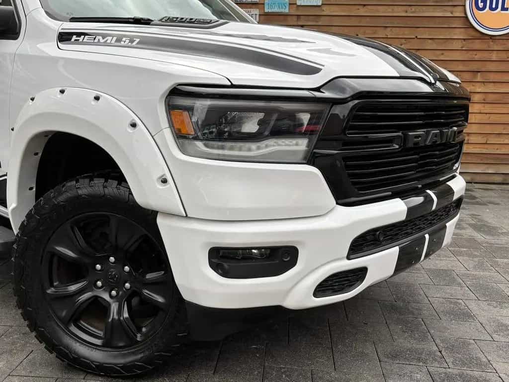 Dodge RAM 1500 Laramie 5,7L 4x4 AHK 12´´ Navi Bügel 03/2021-photo-4