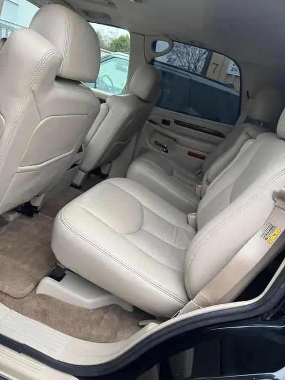 Cadillac Escalade 2005 | Schwarz | 6.0 V8 | Scheckheft 10/2005-photo-6