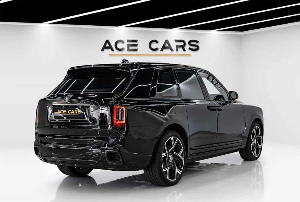 Rolls-Royce Cullinan BLACK BADGE 4 SEATS GUCCI PROD 26 null-photo-1