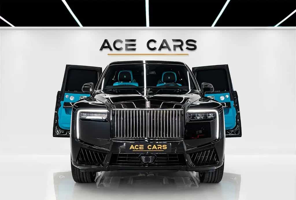 Rolls-Royce Cullinan BLACK BADGE 4 SEATS GUCCI PROD 26 null-photo-2