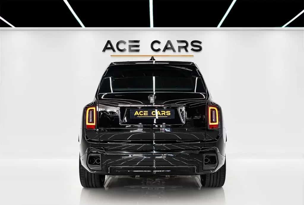 Rolls-Royce Cullinan BLACK BADGE 4 SEATS GUCCI PROD 26 null-photo-3