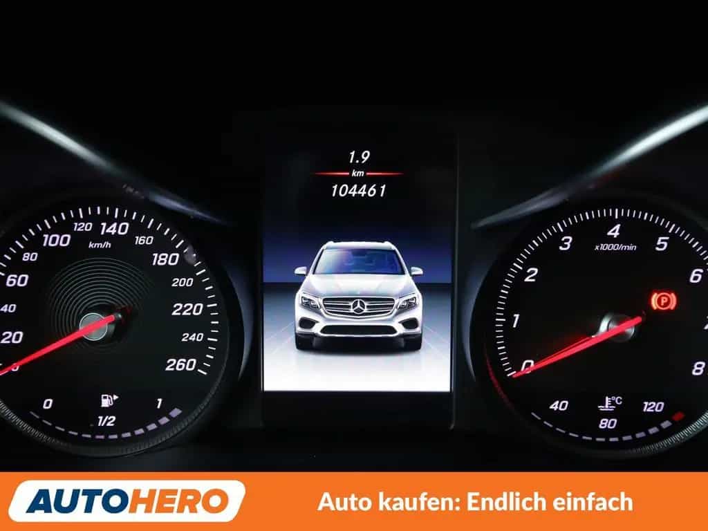 Mercedes-Benz GLC-Class 300 4Matic AMG Line Aut.*NAV*LED*ACC*CAM*PDC 08/2017-photo-19