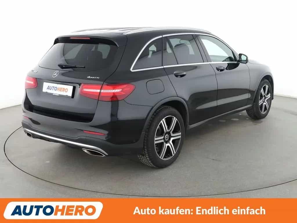 Mercedes-Benz GLC-Class 300 4Matic AMG Line Aut.*NAV*LED*ACC*CAM*PDC 08/2017-photo-5