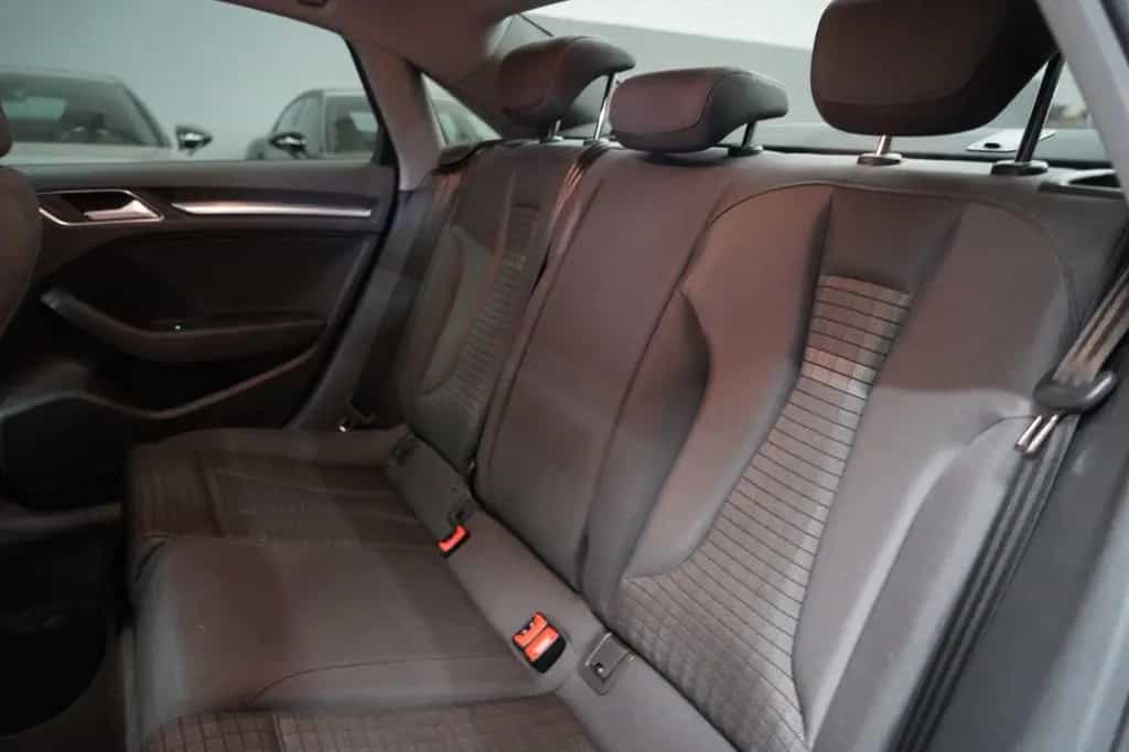Audi A3 Lim. Sport *2.Hand*Unfallfrei*Sportsitze* 02/2018-photo-30