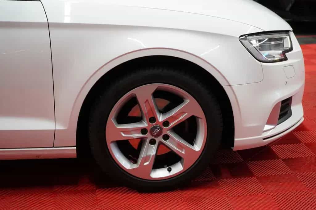 Audi A3 Lim. Sport *2.Hand*Unfallfrei*Sportsitze* 02/2018-photo-4