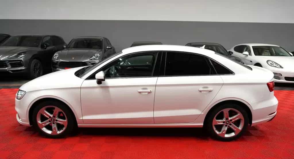 Audi A3 Lim. Sport *2.Hand*Unfallfrei*Sportsitze* 02/2018-photo-9