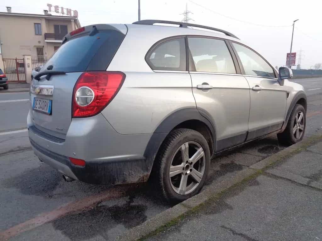 Chevrolet Captiva 2.0 VCDi LT 12/2006-photo-2
