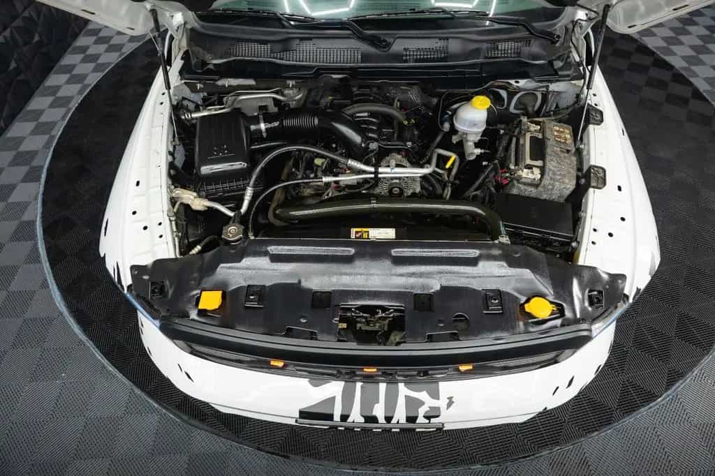 Dodge RAM 5.7 V8 HEMI 4x4 OFFROAD Night-Paket *LED*AHK 10/2021-photo-42