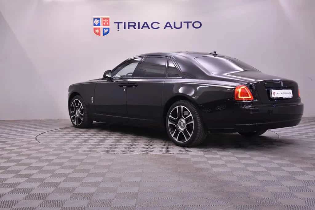 Rolls-Royce Ghost - 04/2016-photo-2