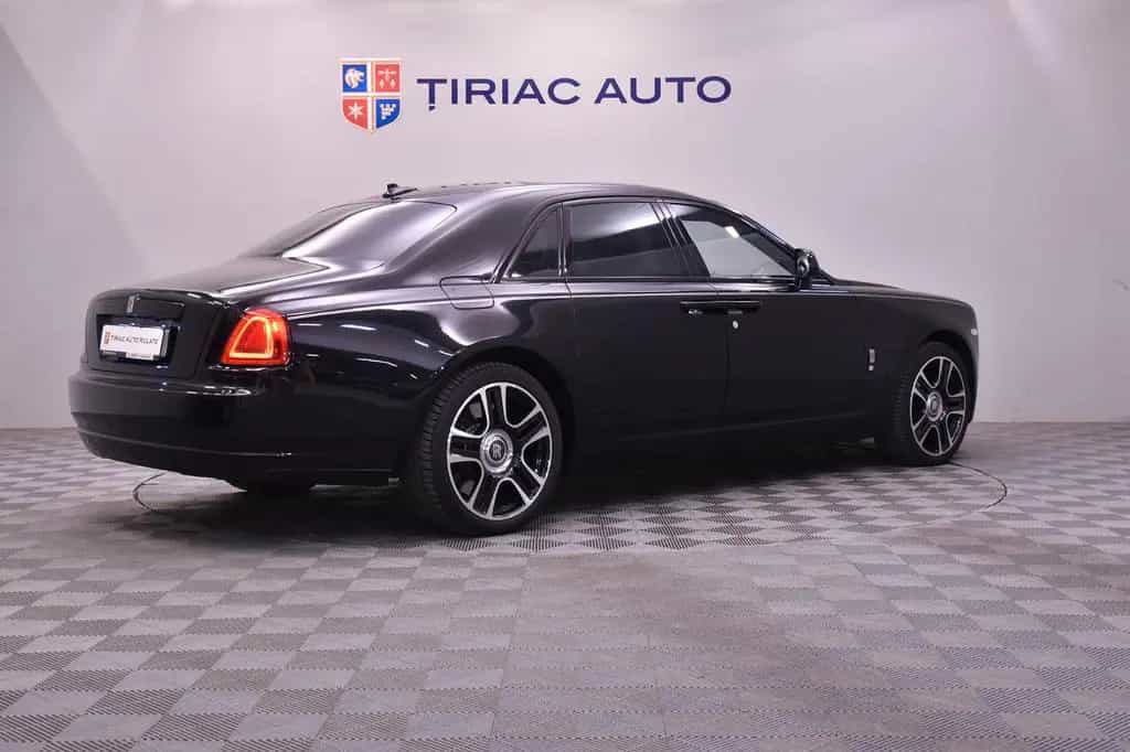 Rolls-Royce Ghost - 04/2016-photo-4