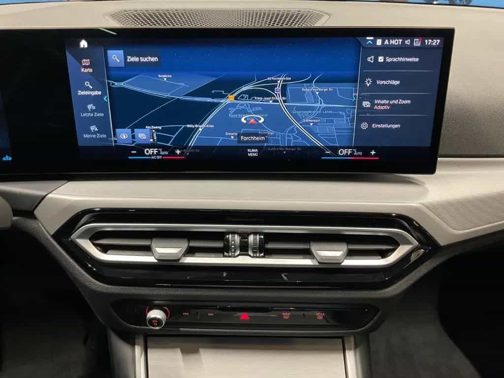 BMW 320 d Touring xDr. LED Navi Pano Widescreen 02/2023-photo-11