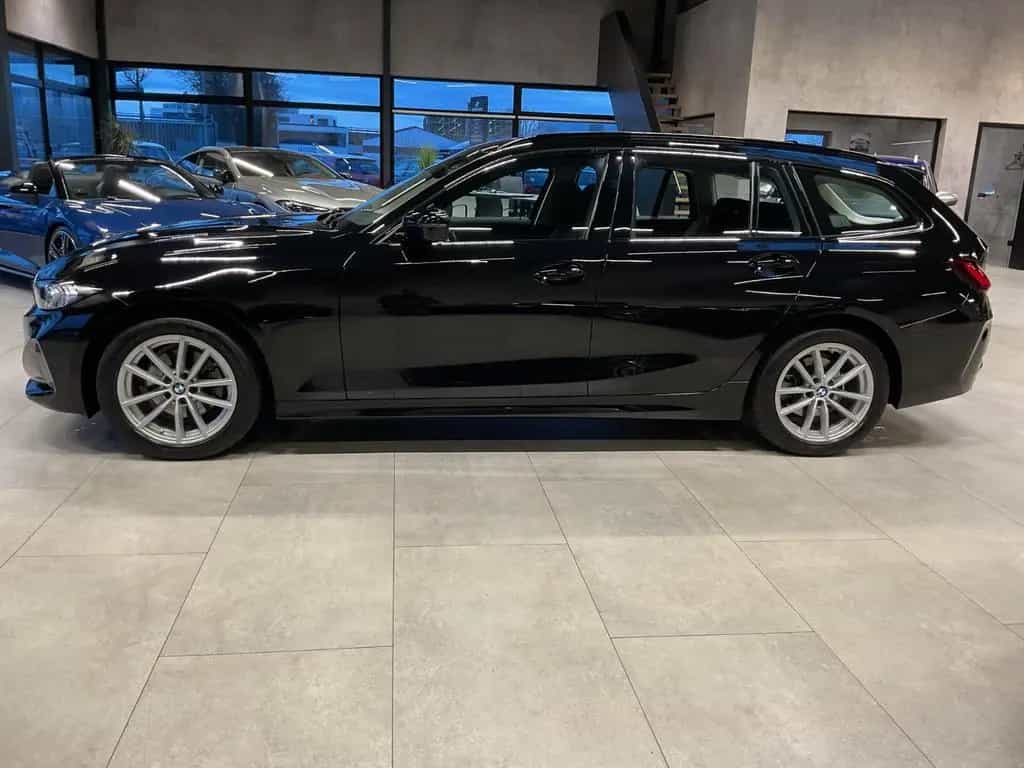 BMW 320 d Touring xDr. LED Navi Pano Widescreen 02/2023-photo-16