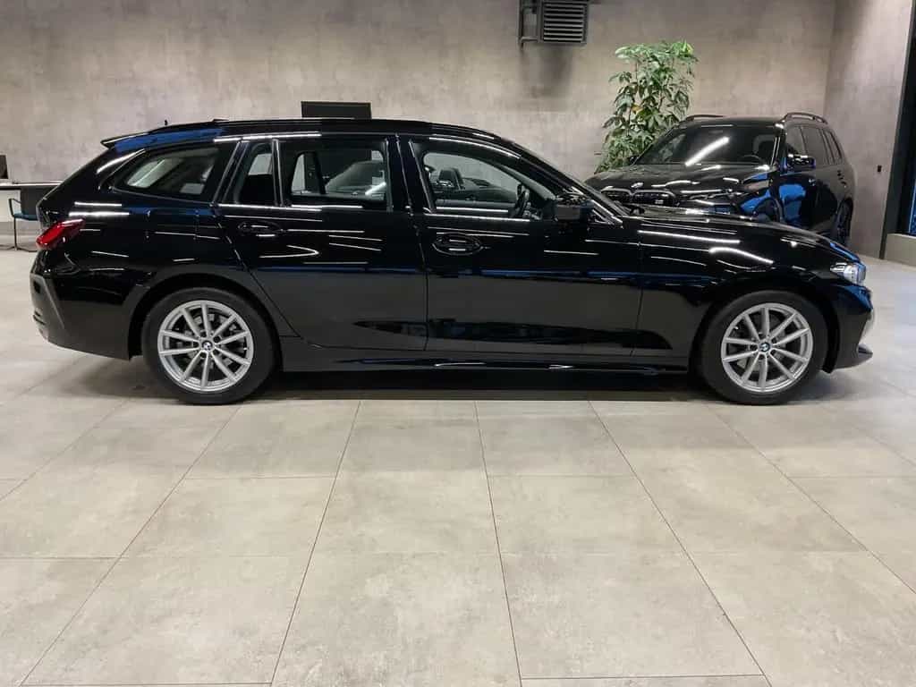 BMW 320 d Touring xDr. LED Navi Pano Widescreen 02/2023-photo-17