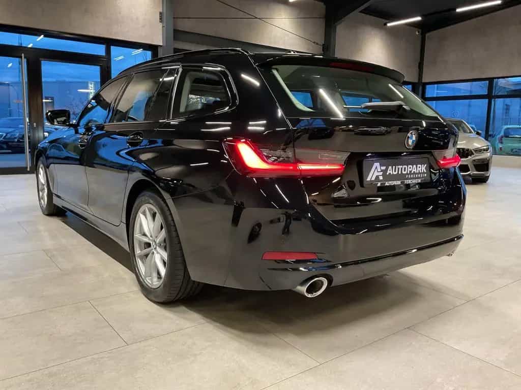 BMW 320 d Touring xDr. LED Navi Pano Widescreen 02/2023-photo-21