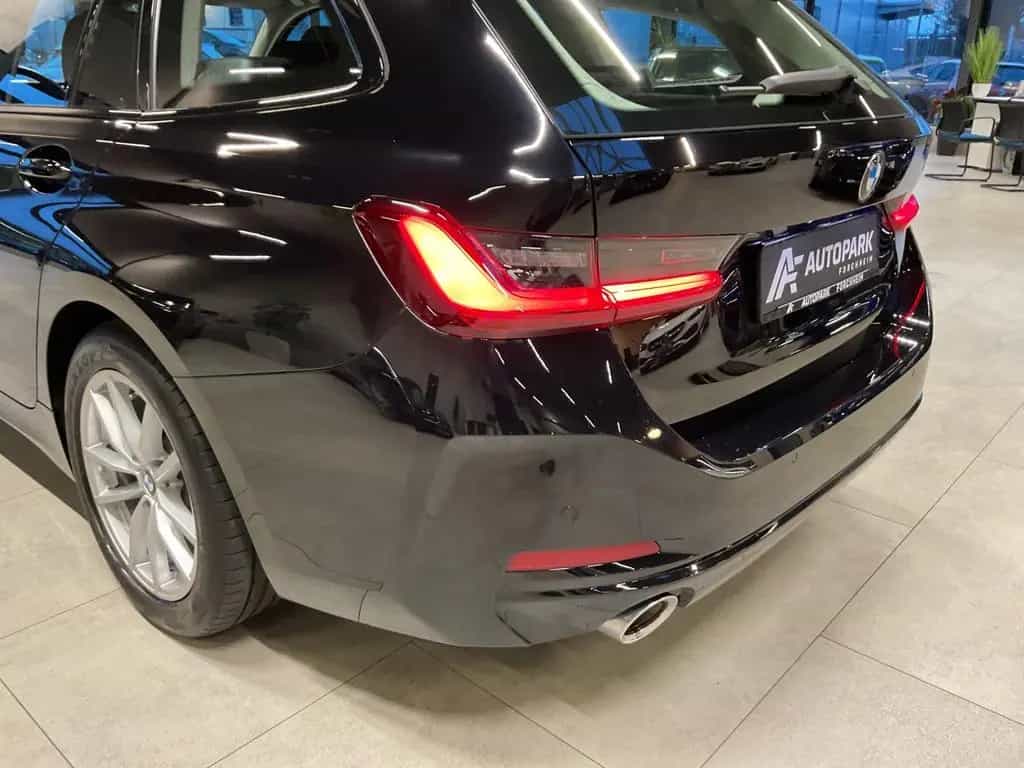 BMW 320 d Touring xDr. LED Navi Pano Widescreen 02/2023-photo-25