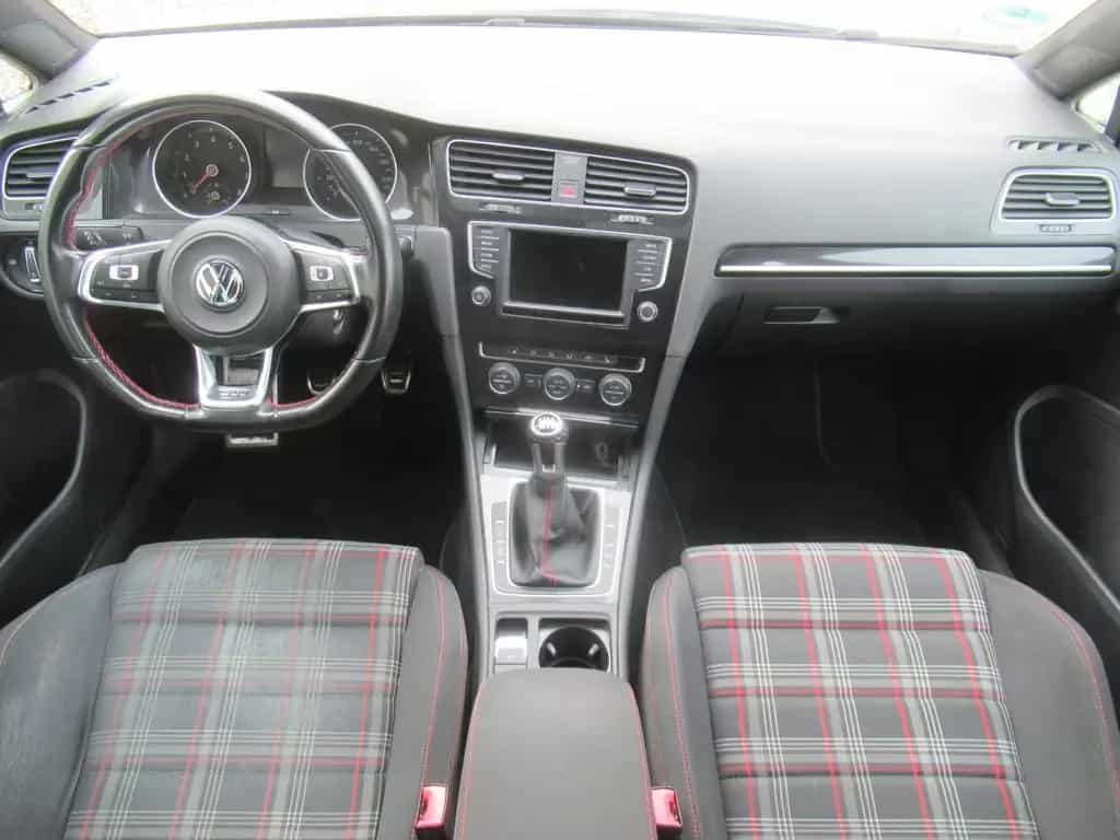 Volkswagen Golf VII Lim. GTI BMT-NAVI-XEN-LEDER-EGSD-SHZ-2. 10/2016-photo-22