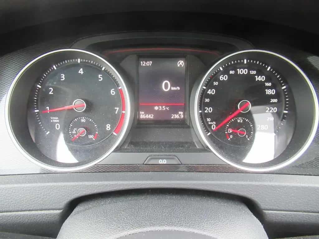Volkswagen Golf VII Lim. GTI BMT-NAVI-XEN-LEDER-EGSD-SHZ-2. 10/2016-photo-29